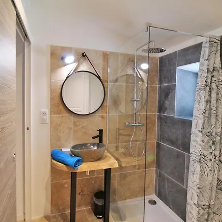 Chez Gaston De Gamme Avec Vue Et Piscine Chauffee Hotel *